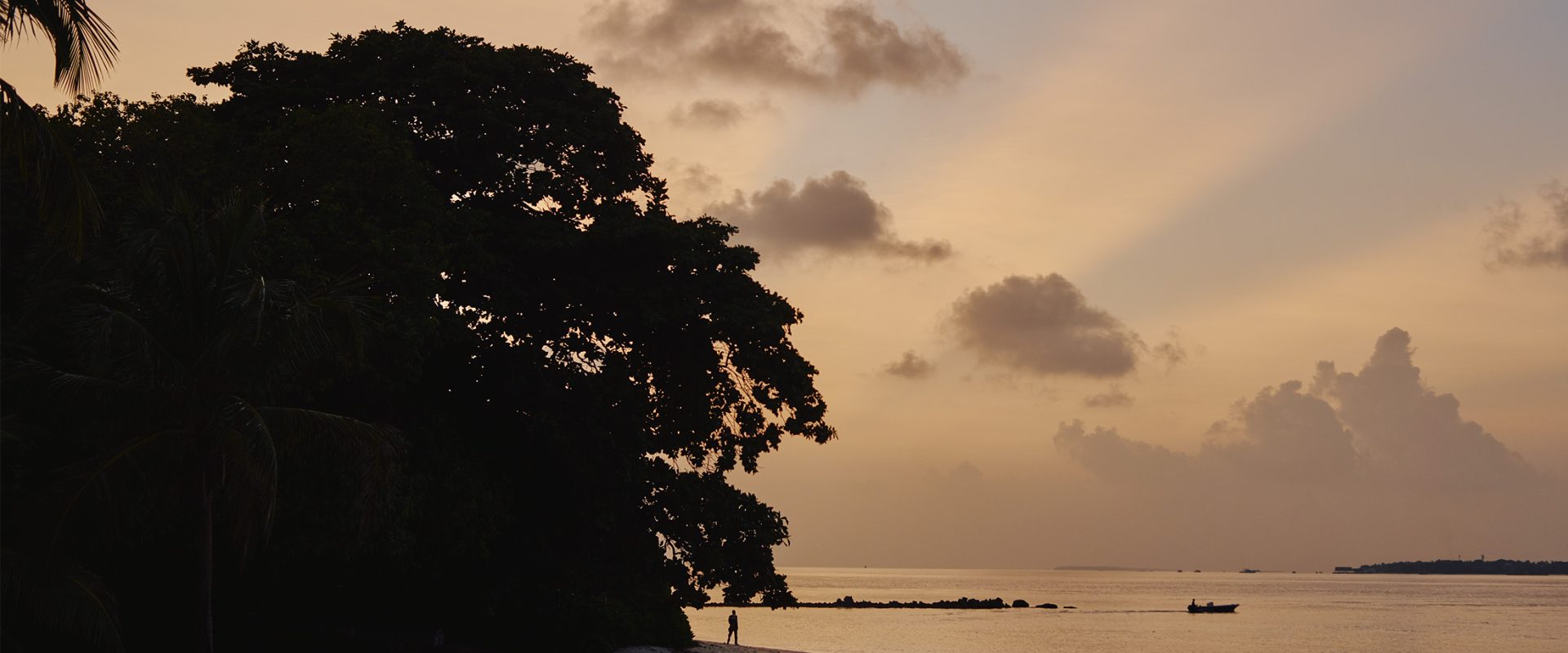 Kamadhoo Gallery 3